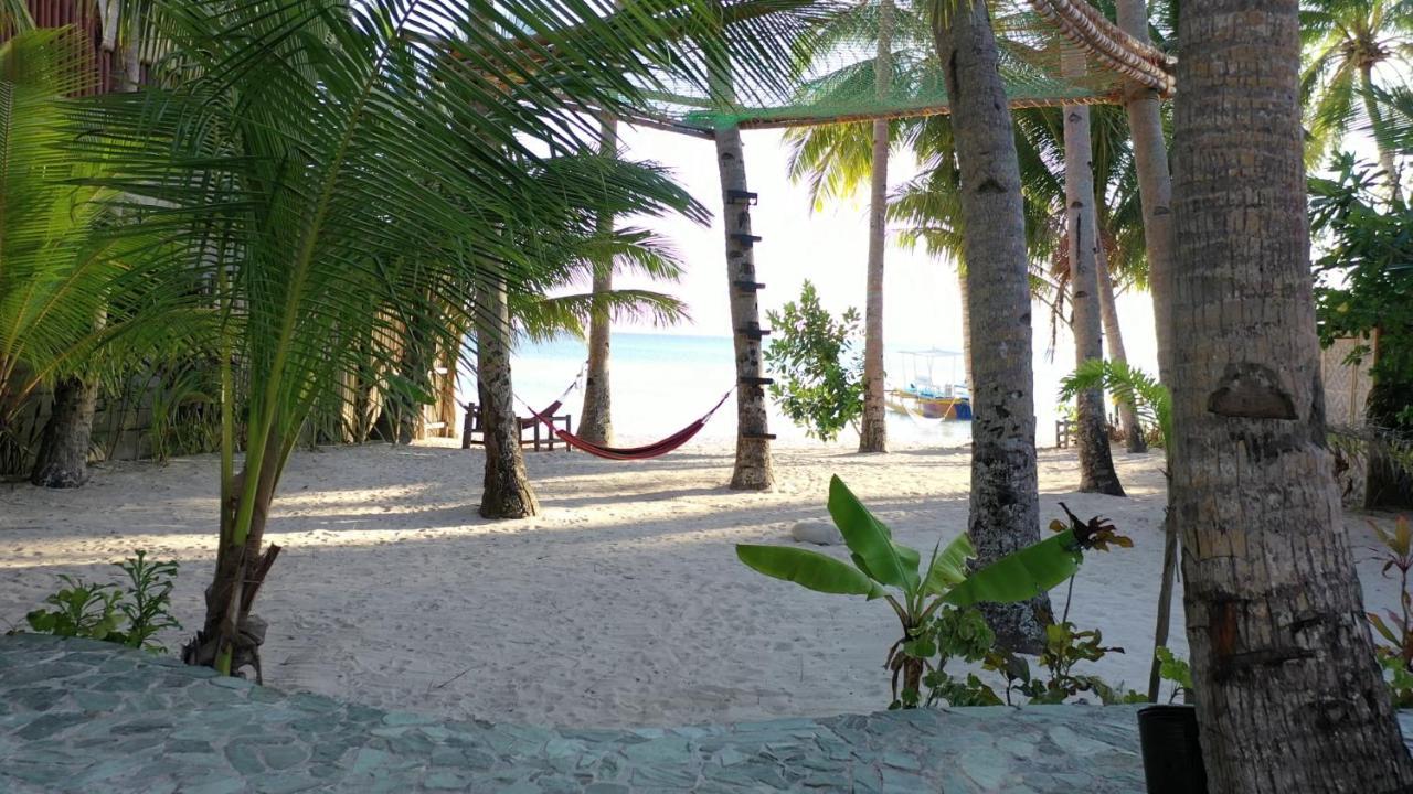 Apo Diver Beach Resort San Juan  Dış mekan fotoğraf
