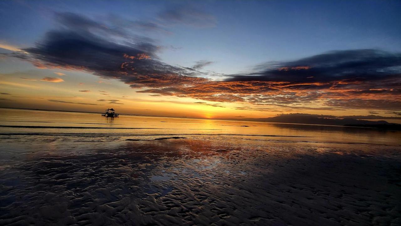 Apo Diver Beach Resort San Juan  Dış mekan fotoğraf