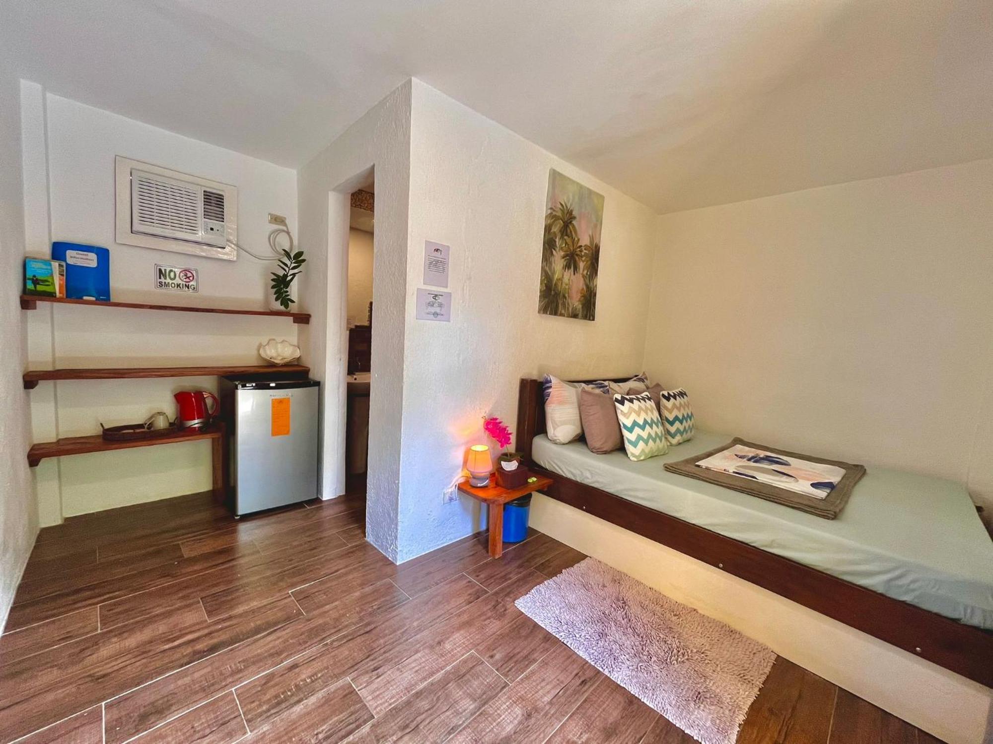 Apo Diver Beach Resort San Juan  Dış mekan fotoğraf